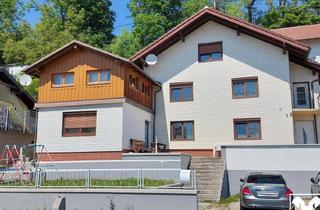 Einfamilienhaus kaufen in 5274 Burgkirchen, Attraktive Kombination: Wohnen & Vermieten unter einem Dach