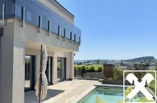 Haus kaufen in 4181 Oberneukirchen, Zuhause ankommen: Traumhaus mit Salzwasserpool und moderner Gartengestaltung.