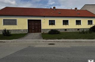 Bauernhäuser zu kaufen in 2013 Untergrub, Ehemaliger Bauernhof mit Wohnhaus, Innenhof & Nebengebäuden & Pferdeoption