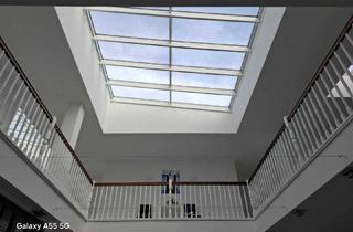 Villen zu kaufen in 2511 Pfaffstätten, Stadtvilla mit separater Einliegerwohnung, riesige Garage, Indoorpool, barrierefrei mit Aufzug, viel Licht, sehr großzügige Architektur