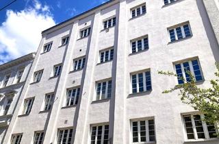 Wohnung kaufen in Parkanlage Familienplatz, 1160 Wien, Paket für Sanierer! 3 Wohnungen + Lagerfläche zum Schnäppchenpreis - U3 Ottakring in 10 Minuten fußläufig erreichbar! Richtwertmietzins!