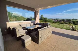 Villen zu kaufen in 4722 Peuerbach, Exklusive Villa in Peuerbach, Baujahr 2022 - Pool, Sauna, Doppelgarage & mehr