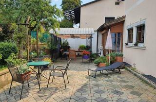 Einfamilienhaus kaufen in Schleinbacherstraße, 2122 Ulrichskirchen, Einfamilienhaus inmitten eines grünen Gartenparadieses in Ulrichskirchen - Ihr neues Zuhause!