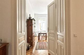 Wohnung kaufen in Feldgasse, 1080 Wien, Elegante Altbauperle in Bestlage - top saniert, zentral begehbar und mit traumhaftem Grünblick! Schnell sein...