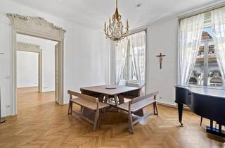 Wohnung kaufen in 1140 Wien, Wohnen wie im alten Wien! Traumhafte klassische Altbauwohnung mit Rohdachboden Nähe Schönbrunn und U 4