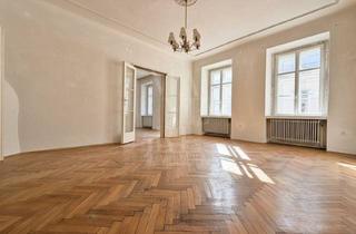Wohnung kaufen in Rathaus, 1080 Wien, Helle Altbauwohnung (Biedermeierhaus) - ruhige Sackgasse hinter Rathaus