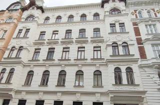 Wohnung kaufen in Burggasse, Spittelberg, Mariahilfer Straße, Volkstheater, 1070 Wien, Großzügige Altbauwohnung im 2. Stock mit Potenzial und Klopfbalkon in begehrter Lage!