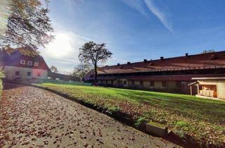 Grundstück zu kaufen in 9020 Klagenfurt, Projektliegenschaft mit großem Sanierungs- und Baupotential. - Nahe dem Flughafen. - Über 6.000 m² Bauland. - Vielfältiges Potential.