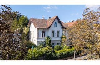 Villen zu kaufen in 2340 Mödling, Traumhafte Jahrhundertwendevilla mit Garten und Pool