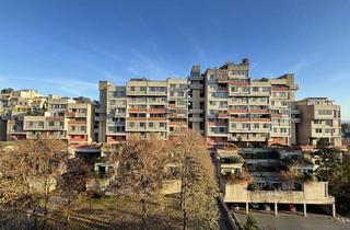 Maisonette kaufen in 8042 Graz, St. Peter: Großzügige, sanierungsbedürftige 5-Zimmer-Wohnung mit 95 m² Dachterrasse und beeindruckendem Dachgarten - ideal für Liebhaber von Architektur, Design und Geschichte!