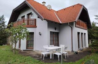 Einfamilienhaus kaufen in 2525 Günselsdorf, Großzügig gebautes Einfamilienhaus (Baumeisterhaus) auf 950m² Grund - 25min nach Wien!