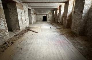 Immobilie kaufen in 1160 Wien, Großes Souterrain im 16. Wiener Gemeindebezirk