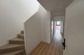 Wohnung mieten in Westbahnhof, Mariahilfer Straße, Emil-Maurer Park, 1070 Wien, Exklusive Dachgeschosswohnung mit Terrasse am Neubaugürtel