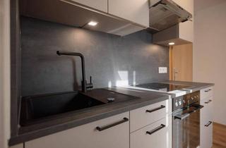 Wohnung mieten in Bruckergasse, 6060 Hall in Tirol, Kernsaniert & sonnig – 1-Zimmer-Wohnung mit Einbauküche in Hall