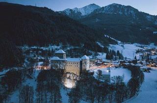 Gewerbeimmobilie kaufen in 5710 Kaprun, Exklusive Investmentchance in den Alpen: Voll etabliertes Aparthotel in Kaprun.