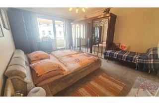 Wohnung kaufen in Enkplatz, 1110 Wien, U3 in zwei Gehminuten I Shopping Center Simmering in wenigen Gehminuten I Großes Wohnzimmer mit Loggia