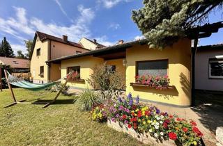 Haus kaufen in 2620 Neunkirchen, Leben & genießen – Charmantes Haus mit 2 Wohneinheiten, Pool, Garage & viel Platz in Neunkirchen!