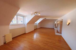 Wohnung mieten in Hauptplatz 20, 2700 Wiener Neustadt, Großzügige 120m² Altbauwohnung am Hauptplatz Wiener Neustadt - hell, stilvoll & zentral