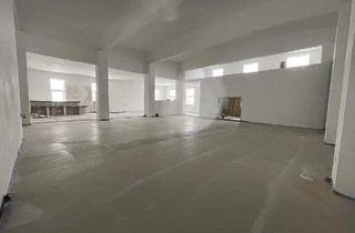 Geschäftslokal mieten in 2601 Sollenau, Helle Gewerbehalle mit Verkaufsraumcharakter in 2601 Sollenau bald zu vermieten