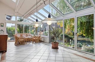 Haus kaufen in 2013 Göllersdorf, Beeindruckende Liegenschaft mit idyllischen Gartenparadies & Schwimmteich sowie Grünbestand in angenehmer Lage!