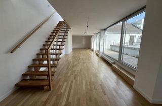 Wohnung mieten in Freyung, 1010 Wien, PALAIS HARDEGG: Großzügige 3-Zimmer-Dachgeschoßwohnung mit zwei Terrassen direkt an der Freyung - zu mieten in 1010 Wien