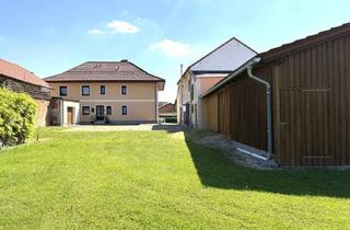 Haus kaufen in 4972 Utzenaich, Großzügiges Ein- oder Zweifamilienhaus mit mehreren Nebengebäuden in zentraler Lage