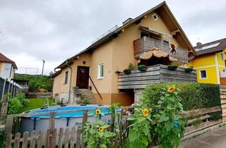 Einfamilienhaus kaufen in 4842 Zell am Pettenfirst, Charmantes Familienhaus mit viel Potential - Ein idyllischer Platz zum Leben nahe Vöcklabruck um € 212.000 .-