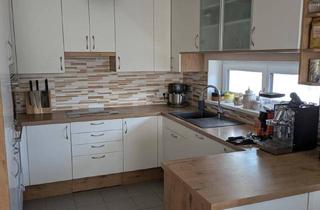 Genossenschaftswohnung in 2000 Stockerau, GENOSSENSCHAFTSWOHNUNG ZU VERGEBEN - Ruhig, stilvoll & vollmöbliert: 3-Zimmer-Eckwohnung (80,43 m²), inkl. Kaufoption