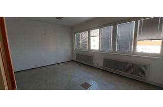 Büro zu mieten in Neunkirchner Straße, 2700 Wiener Neustadt, Flexible Gewerbeeinheit in zentraler Lage