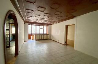 Wohnung kaufen in Thaliastrasse, Richard-Wagner-Platz, 1160 Wien, 4 ZIMMER-Wohnung zu SANIEREN mit HOFSEITIGER LOGGIA