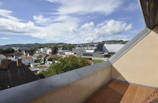 Wohnung kaufen in 3500 Krems an der Donau, Wunderschöne Dachterrassenwohnung mit Tiefgaragenparkplatz und bester Fernsicht nähe EKZ Bühl-Center