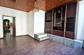 Wohnung kaufen in 1170 Wien, 1 Zimmer, renovieren / sanieren in Ruhelage. Ein weiteres im Haus zum Verkauf.