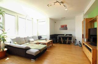 Wohnung kaufen in 2320 Schwechat, In zentraler Lage von Schwechat: Großzügige 3-Zimmer-Whg. mit Loggia, Balkon und Garagenstellplatz