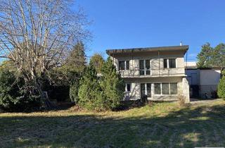 Einfamilienhaus kaufen in 2384 Breitenfurt bei Wien, Ein Ort mit Perspektive – Sonniges Grundstück mit entkerntem Bestandsgebäude in Breitenfurt | ZELLMANN IMMOBILIEN