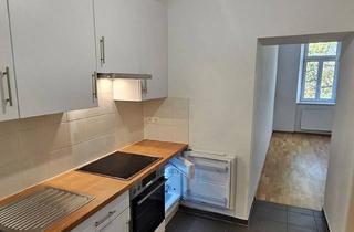 Wohnung mieten in Rahausplatz 1, 2320 Schwechat, Schwechat 2320, Rathausplatz 1, helle und perfekt gelegene 1-Zimmerwohnung zu vermieten € 487