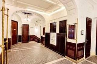 Wohnung mieten in 1040 Wien, Neuer Preis! BESTLAGE hinter der Karlskirche! Prunkvolles und prestigträchtiges Altbauhaus! WG geeignete Mietwohnung im letzten Liftstock + Beste Infrastruktur und Anbindung!