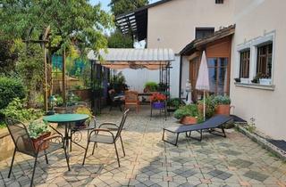 Einfamilienhaus kaufen in Schleinbacherstraße, 2122 Ulrichskirchen, Einfamilienhaus inmitten eines grünen Gartenparadieses in Ulrichskirchen - Ihr neues Zuhause!