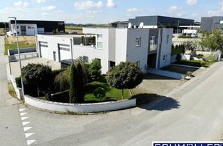 Lager kaufen in Wels-Ost, Marchtrenk, 4615 Holzhausen, TOP-Gewerbeimmobilie mit Penthaus-Wohnung, Pool, Sauna und Sommerhaus - Schöner Arbeiten & Wohnen