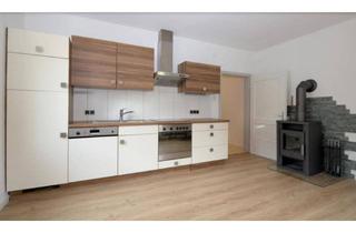 Wohnung mieten in Milserstrasse 27, 6060 Hall in Tirol, Charmante 2-Zimmer-Wohnung mit Balkon und Kaminofen in Hall in Tirol – Milserstraße 27