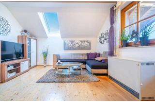 Wohnung kaufen in 5202 Neumarkt am Wallersee, Leben im Zentrum - charmante 2-3 Zimmer Wohnung im Dachgeschoss – hell, offen, charmant