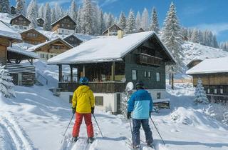 Haus kaufen in 9620 Hermagor, Ski-in/Ski-out Apartmenthaus am Nassfeld – Renditeobjekt mit drei Einheiten und Photovoltaikanlage