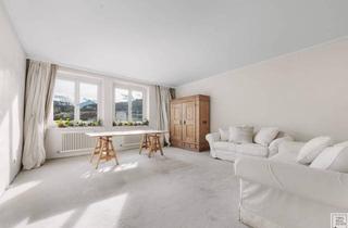 Wohnung kaufen in 6020 Innsbruck, Stilvolle Altbauwohnung mit verglaster und beheizter Loggia – Wohnen mit Charakter und Ausblick