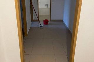 Wohnung mieten in 4780 Schärding Innere Stadt, AB 01.01.2026! KEINE BEFRISTUNG! Geräumige 3-Zimmerwohnung mit rd. 81,00 m² inkl. Loggia nahe Altstadt Schärding, Schulen und Einkaufsmöglichkeiten!