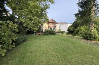 Haus kaufen in 4910 Ried im Innkreis, Seltene Kaufgelegenheit: Villenartiges Wohnhaus mit großem Garten im Zentrum von Ried