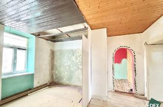 Wohnung kaufen in Ignazgasse, 1120 Wien, Sanierungsbedürftige 2,5-Zimmer-Altbauwohnung in guter Lage in Meidling