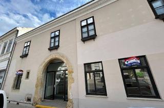 Büro zu mieten in 2136 Laa an der Thaya, Repräsentatives Geschäftslokal am Hauptplatz von Laa an der Thaya – hell, großzügig & vielseitig nutzbar