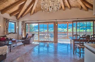 Wohnung kaufen in 6370 Reith bei Kitzbühel, Dachgeschosswohnung im Tiroler Stil in Bestlage von Reith