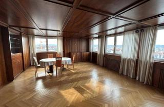 Wohnung kaufen in 1100 Wien, Wohnung mit Fernblick im 10. Liftstock und Kfz-Stellplatz in Tiefgarage