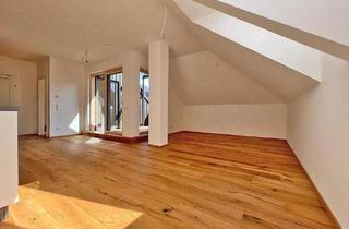 Wohnung kaufen in 8990 Bad Aussee, Zweitwohnsitzfähige Stadtwohnungen im historischen Altbau - Dachgeschoß -Provisionsfrei