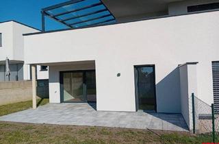 Wohnung kaufen in 4973 Sankt Ulrich, Erstbezug - perfekt aufgeteilte 3-Zimmer-Gartenwohnung mit Carport